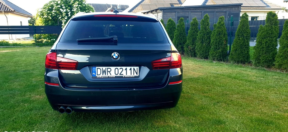 BMW Seria 5 cena 74900 przebieg: 221000, rok produkcji 2016 z Oława małe 352